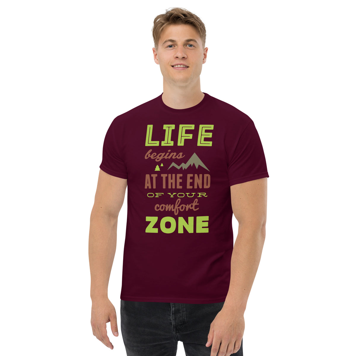 Life begins at the end of your comfort zone, Men's T-Shirt